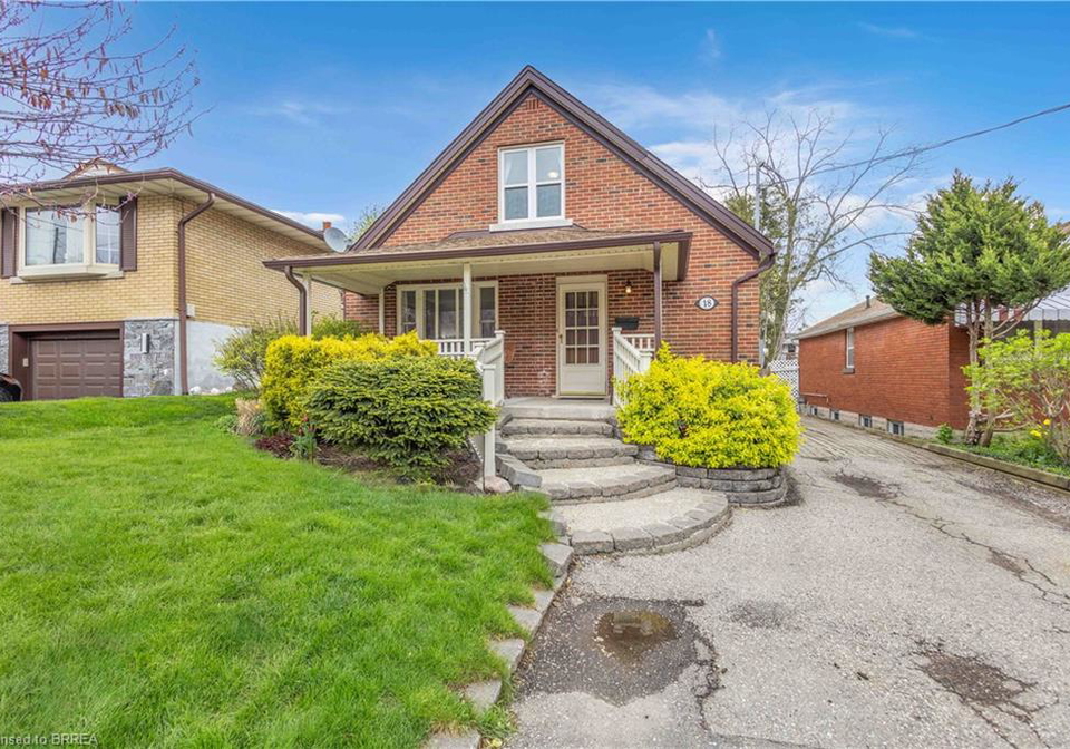 18-south-drive-kitchener-ontario-40823390