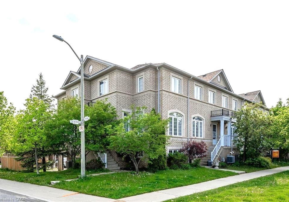 2367-sutton-drive-burlington-ontario-40823421