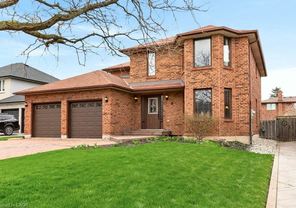8-wyvis-court-stoney-creek-ontario-40823422