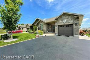 9-william-street-s-clifford-ontario-40823450
