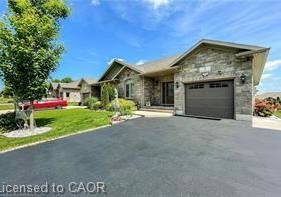 9-william-street-s-clifford-ontario-40823450