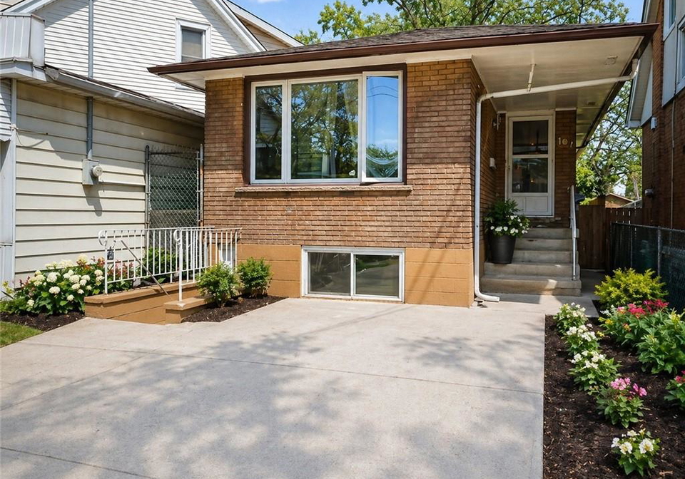 307-dunsmure-road-hamilton-ontario-40823456