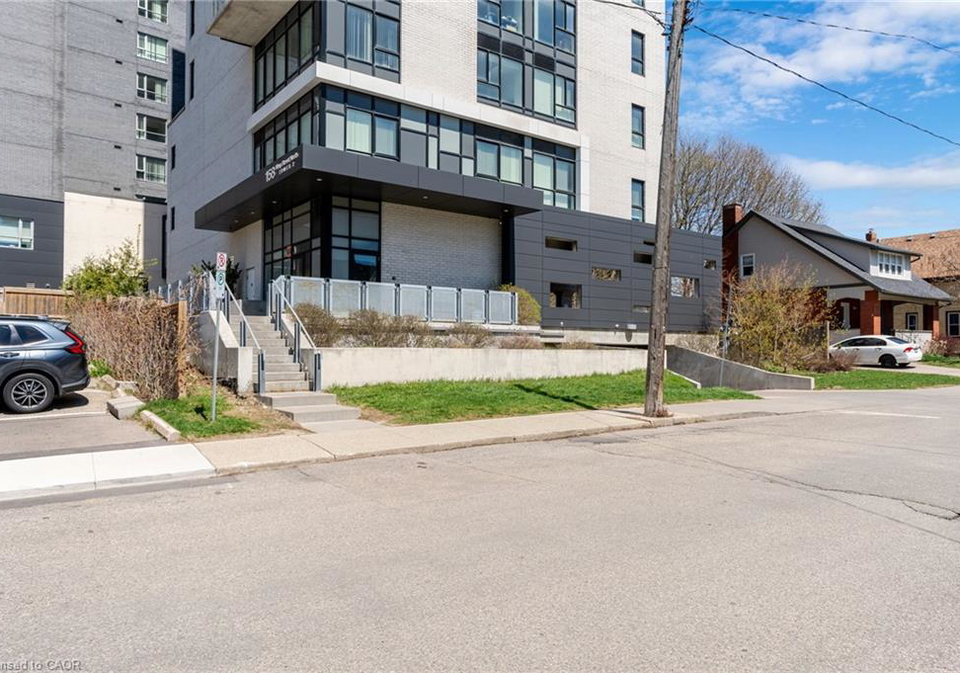 158-king-street-n-waterloo-ontario-40823479