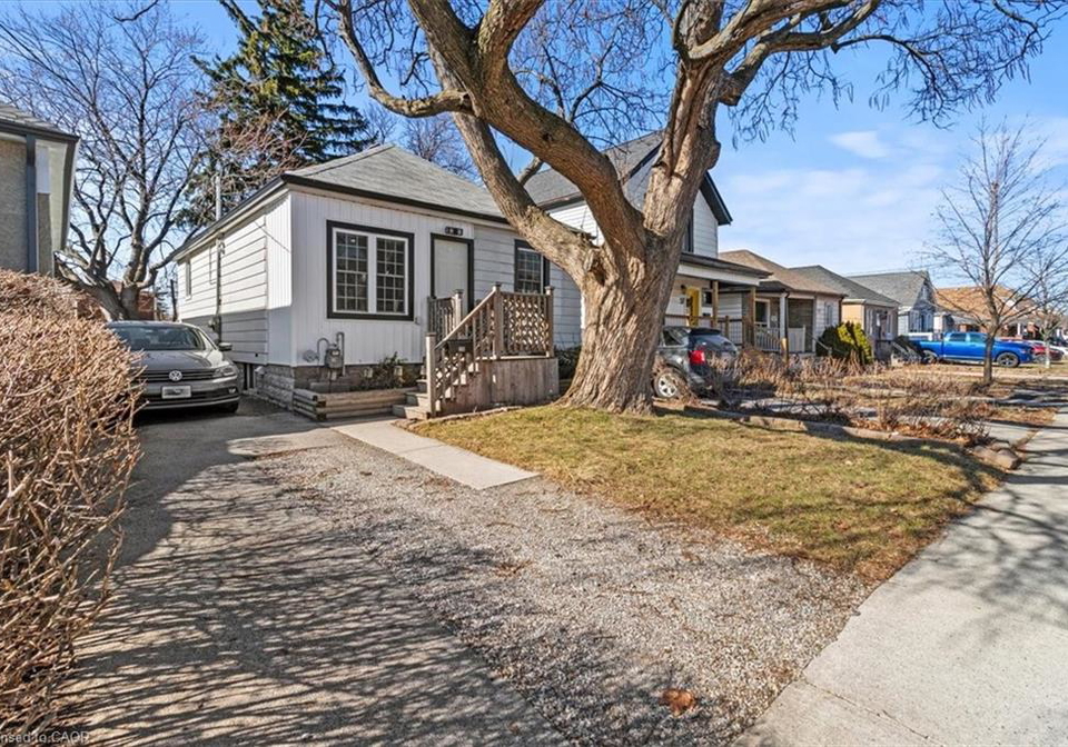 29-wexford-avenue-n-hamilton-ontario-40823480