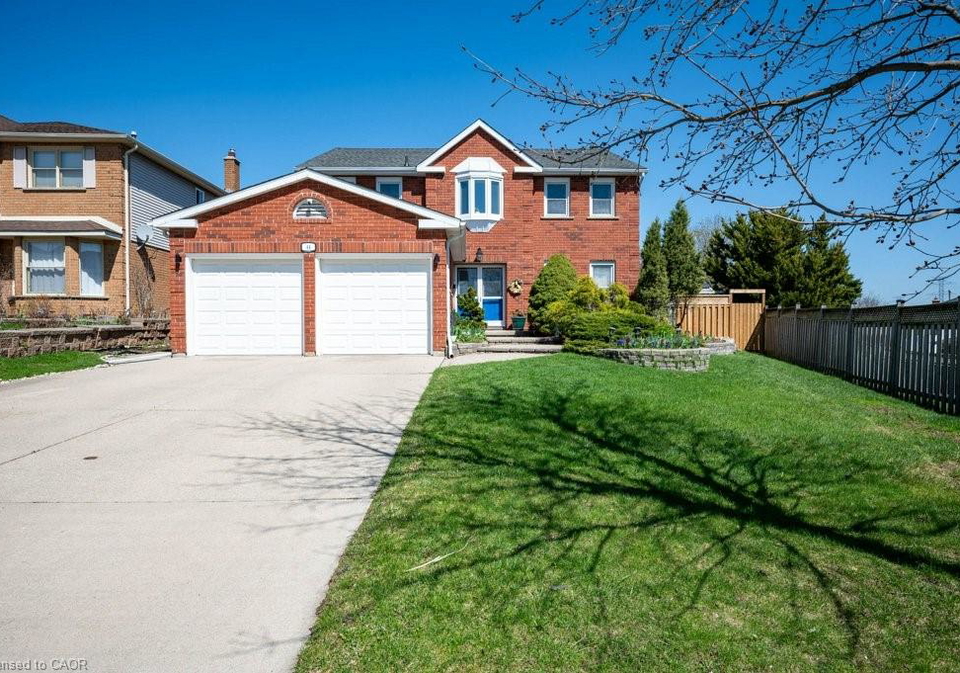44-lorilee-crescent-kitchener-ontario-40823496