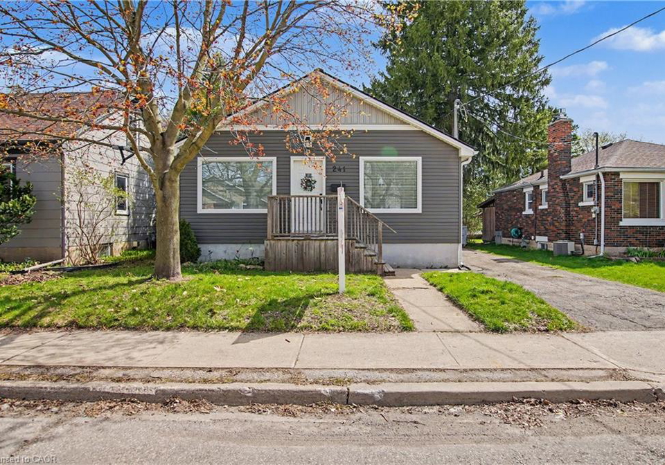 241-guelph-avenue-cambridge-ontario-40823500