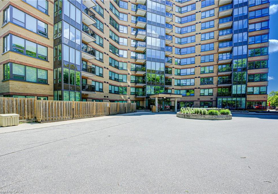 237-king-street-w-cambridge-ontario-40823507