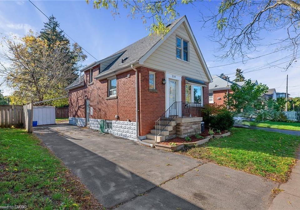 284-brucedale-avenue-e-hamilton-ontario-40823524