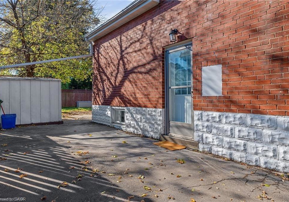 284-brucedale-avenue-e-hamilton-ontario-40823524