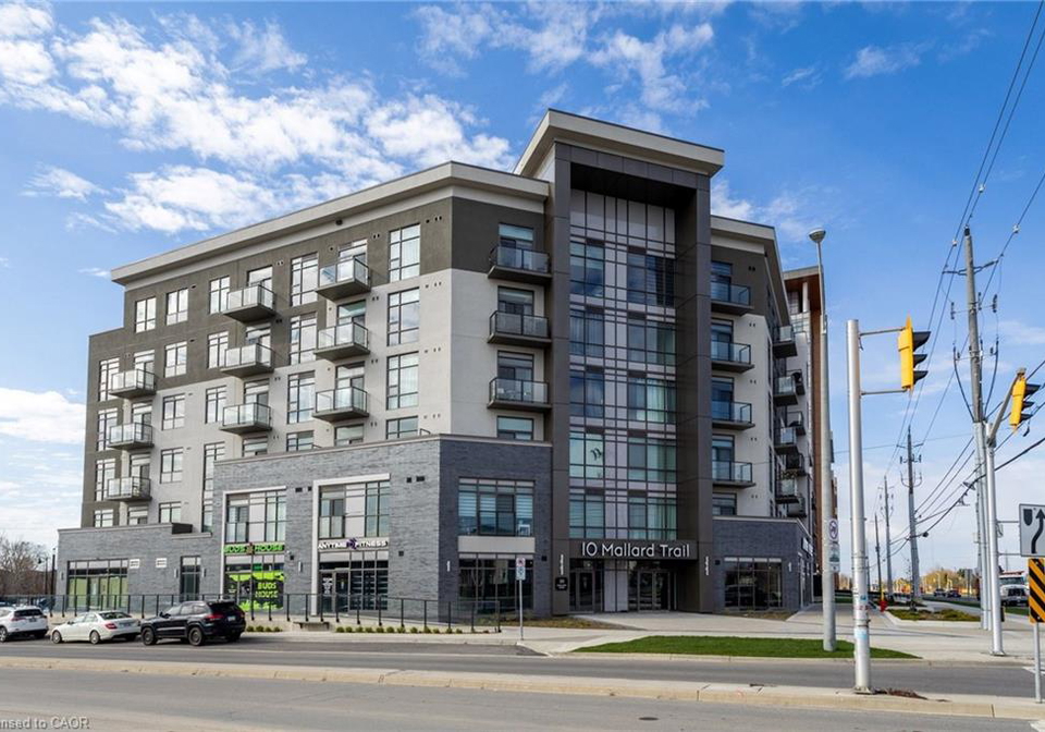 10-mallard-trail-waterdown-ontario-40823526