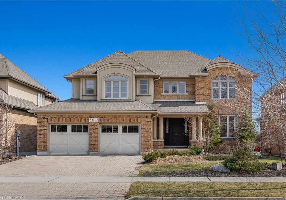 325-deerfoot-trail-waterloo-ontario-40823533