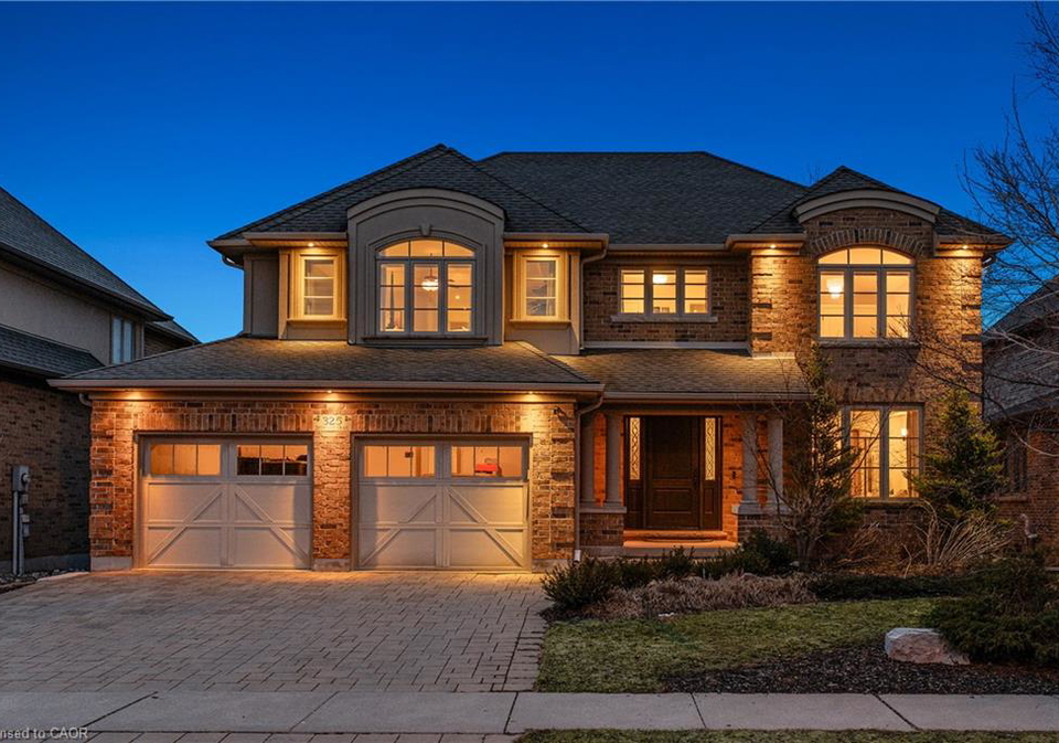 325-deerfoot-trail-waterloo-ontario-40823533