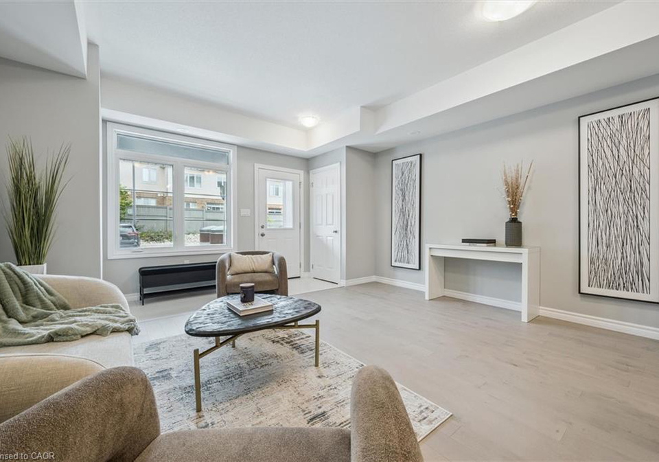 30-oat-lane-kitchener-ontario-40823580