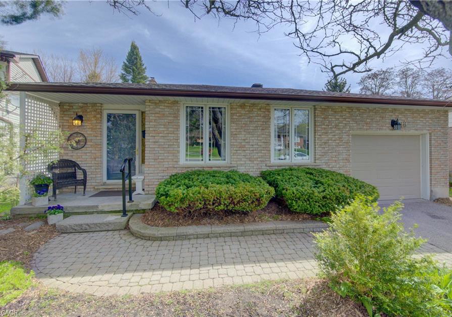 18-ripley-crescent-kitchener-ontario-40823600