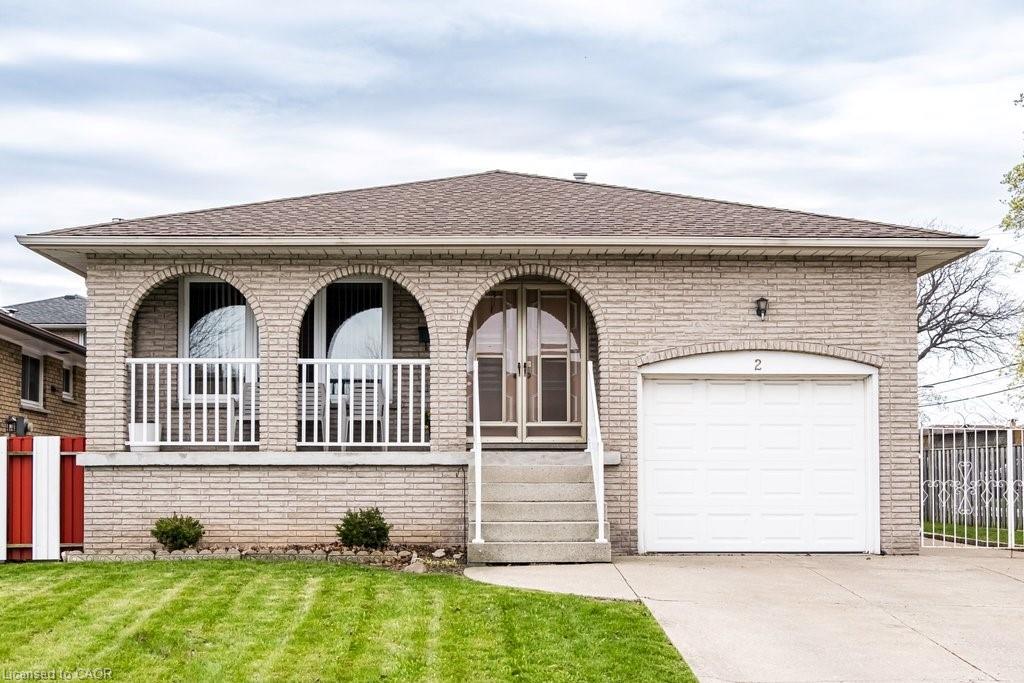 2-village-drive-hamilton-ontario-40823636