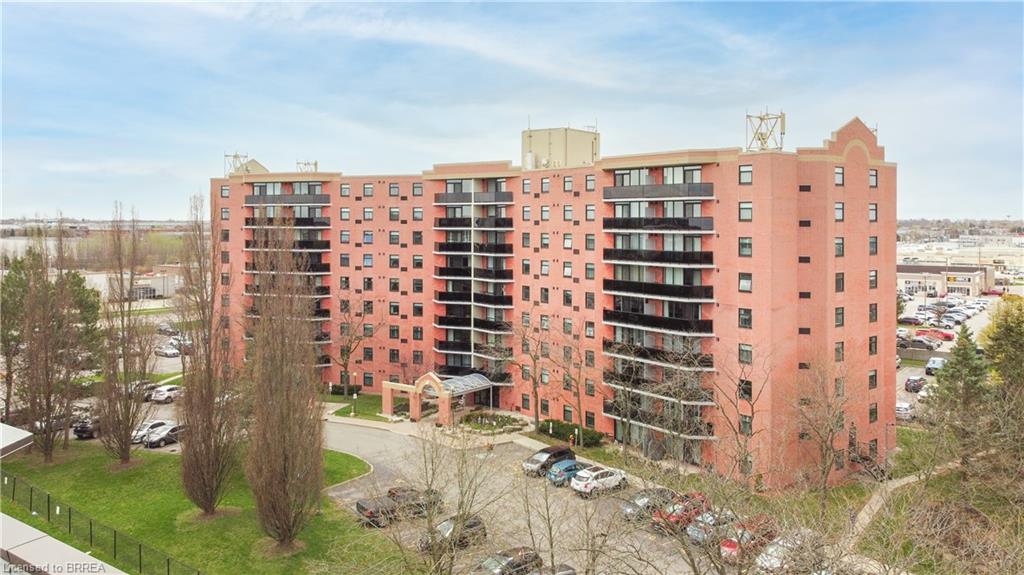 9-bonheur-court-brantford-ontario-40823640