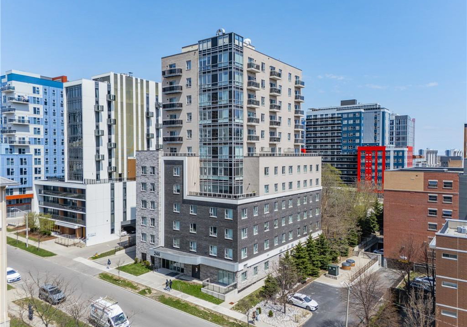 03-246-lester-street-waterloo-ontario-40823655
