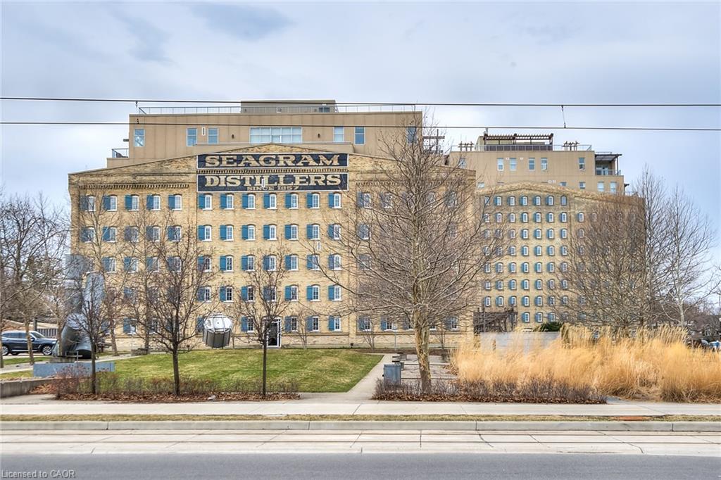 3-father-david-bauer-drive-waterloo-ontario-40823656