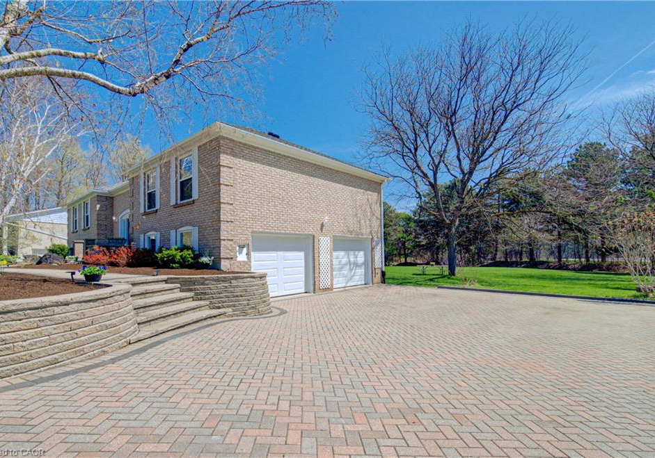 395-warrington-drive-waterloo-ontario-40823665