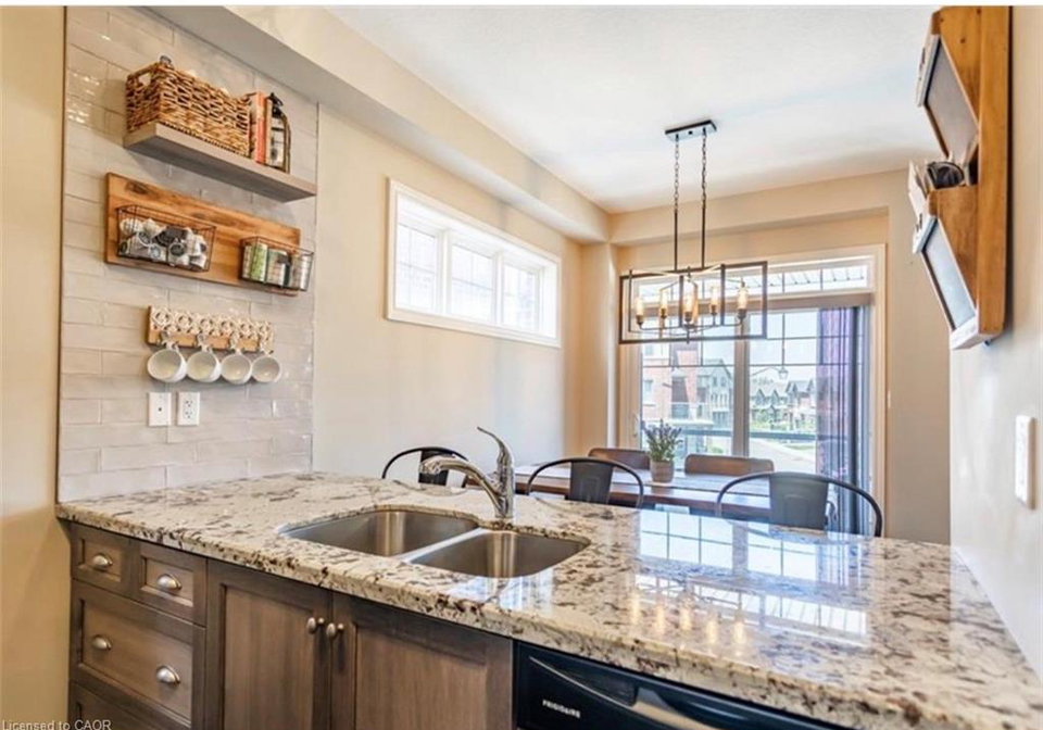 10-egleston-lane-ancaster-ontario-40823697