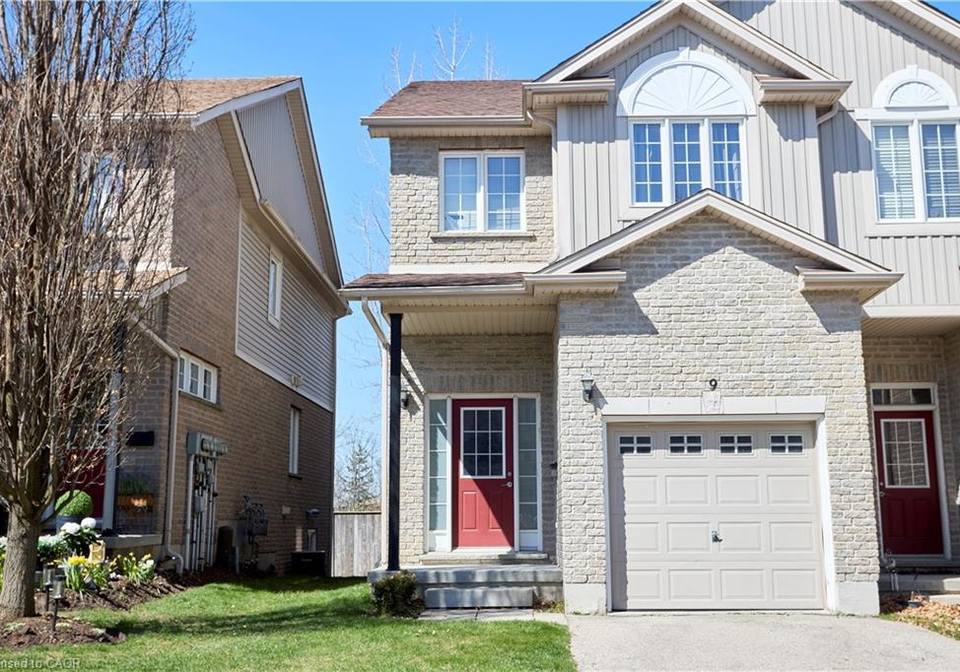105-pinnacle-drive-kitchener-ontario-40823706