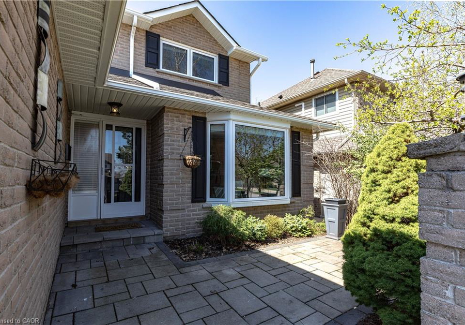 2391-arnold-crescent-burlington-ontario-40823719