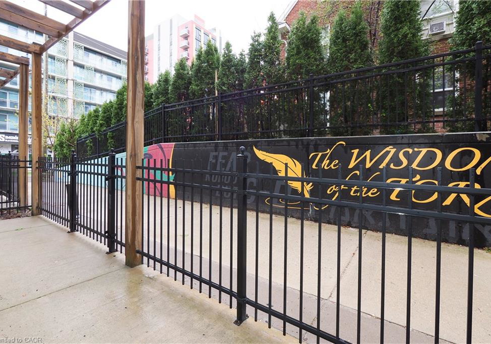 253-albert-street-waterloo-ontario-40823744