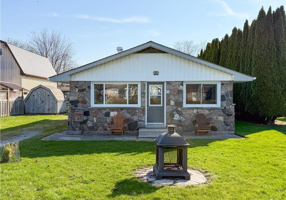 21-poplar-road-long-point-ontario-40823845