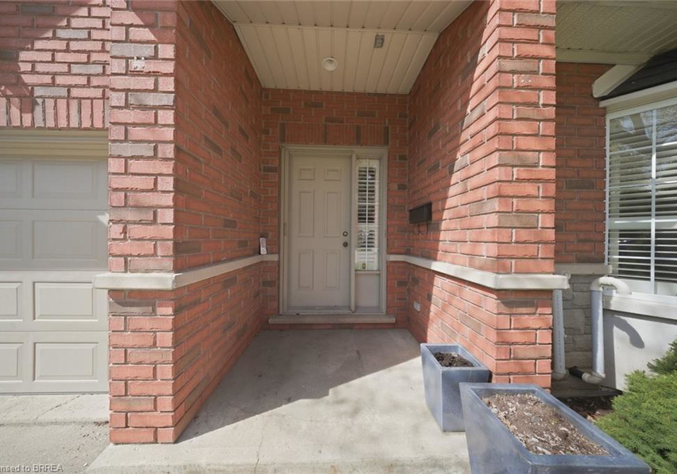 24-hardy-road-brantford-ontario-40823859