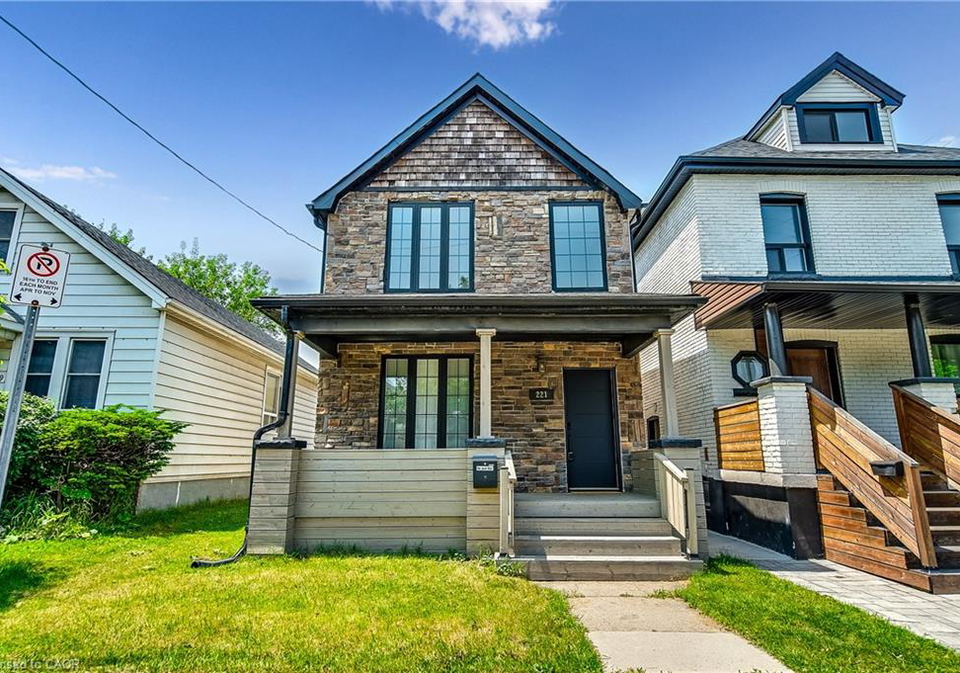 221-rosslyn-avenue-n-hamilton-ontario-40823862