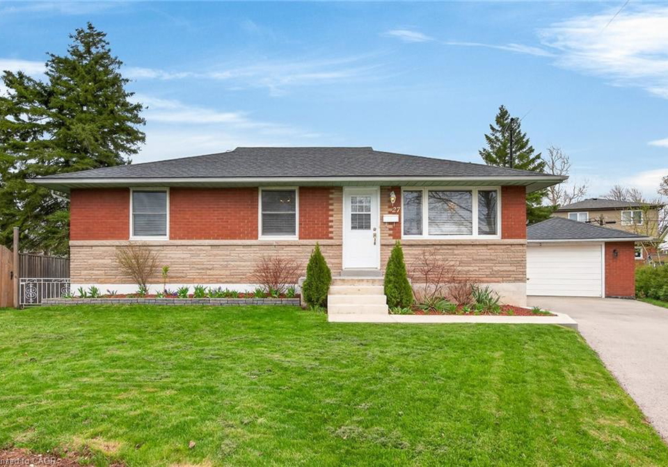 27-camille-court-hamilton-ontario-40823867