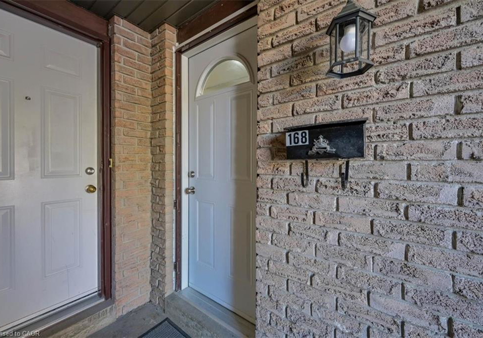 168-silver-aspen-crescent-kitchener-ontario-40823882