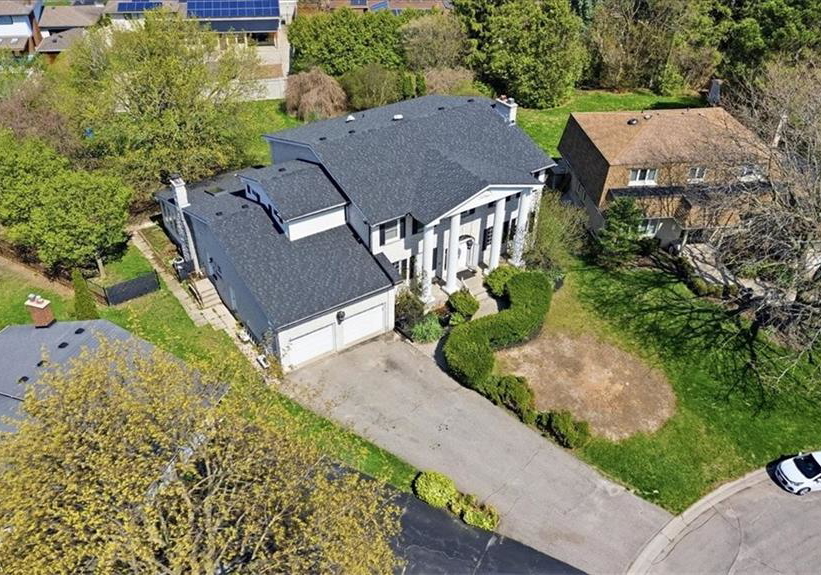 10-fieldstone-circle-brantford-ontario-40823895