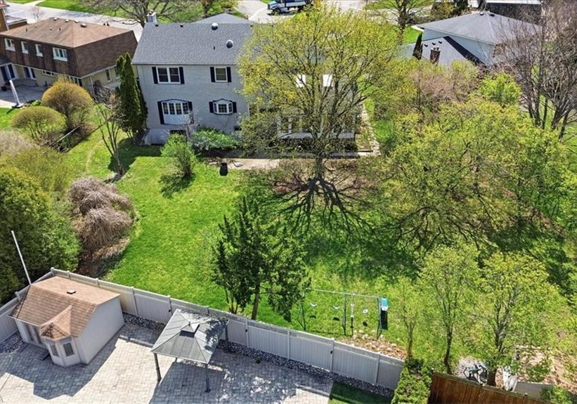 10-fieldstone-circle-brantford-ontario-40823895