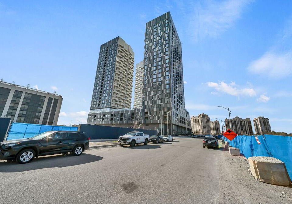 932-498-caldari-road-vaughan-ontario-40823897
