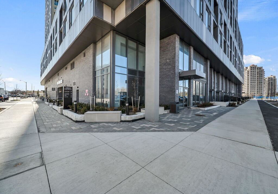 932-498-caldari-road-vaughan-ontario-40823897