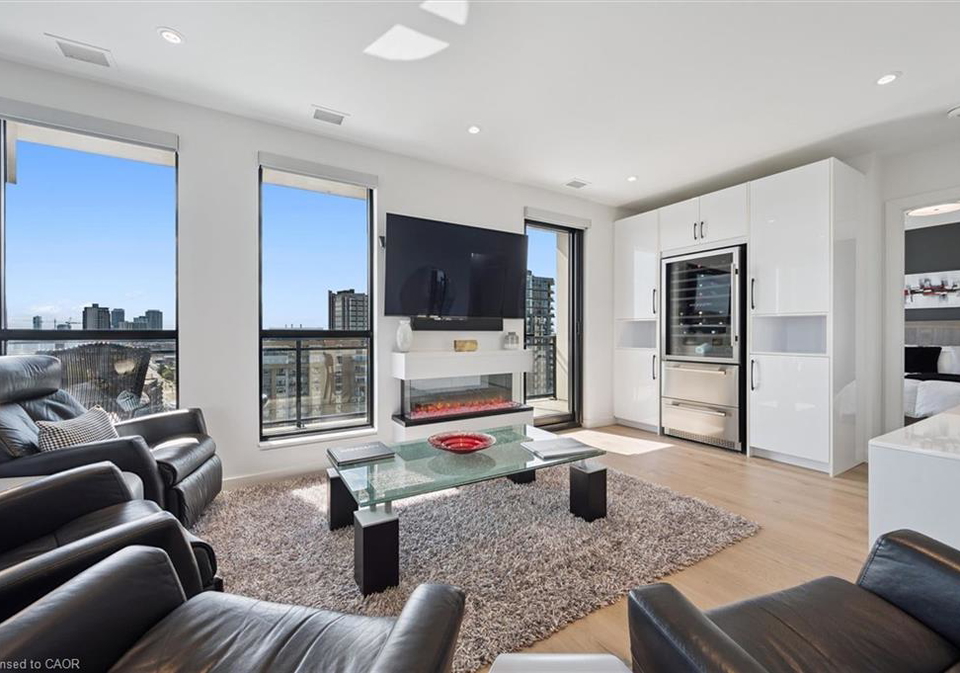 181-king-street-s-waterloo-ontario-40823908