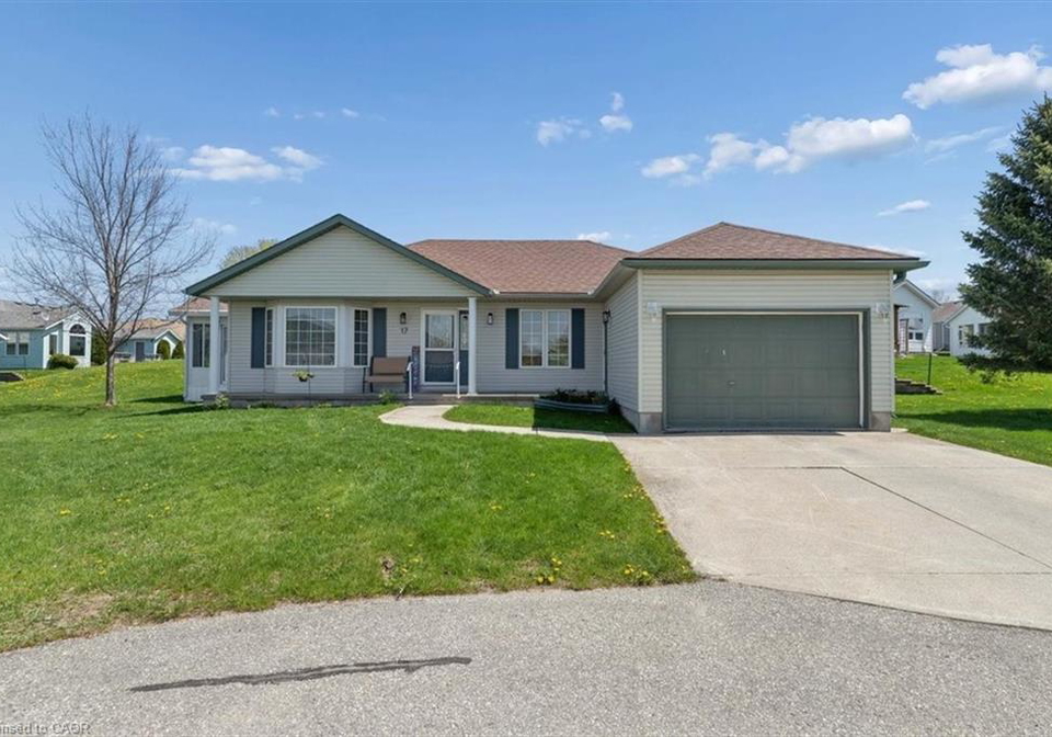 17-greenfield-place-new-hamburg-ontario-40823916
