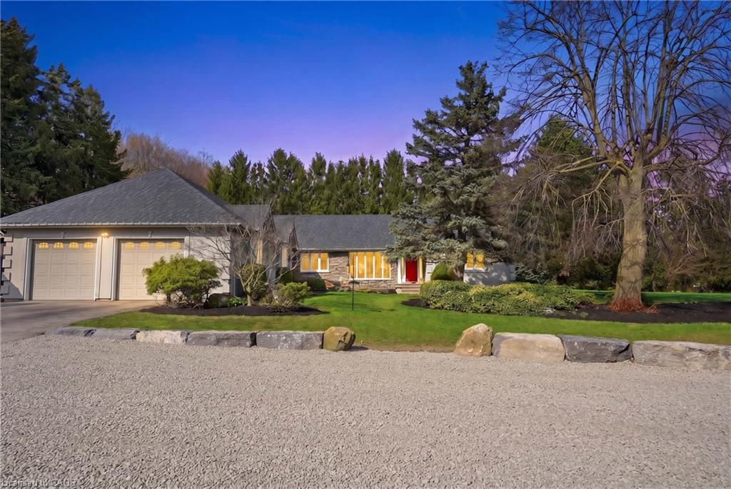 19-5th-concession-e-waterdown-ontario-40823963