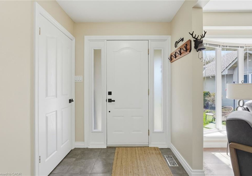 19-5th-concession-e-waterdown-ontario-40823963