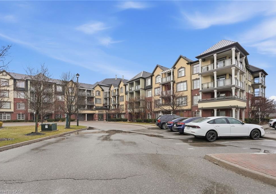 3060-rotary-way-burlington-ontario-40823964