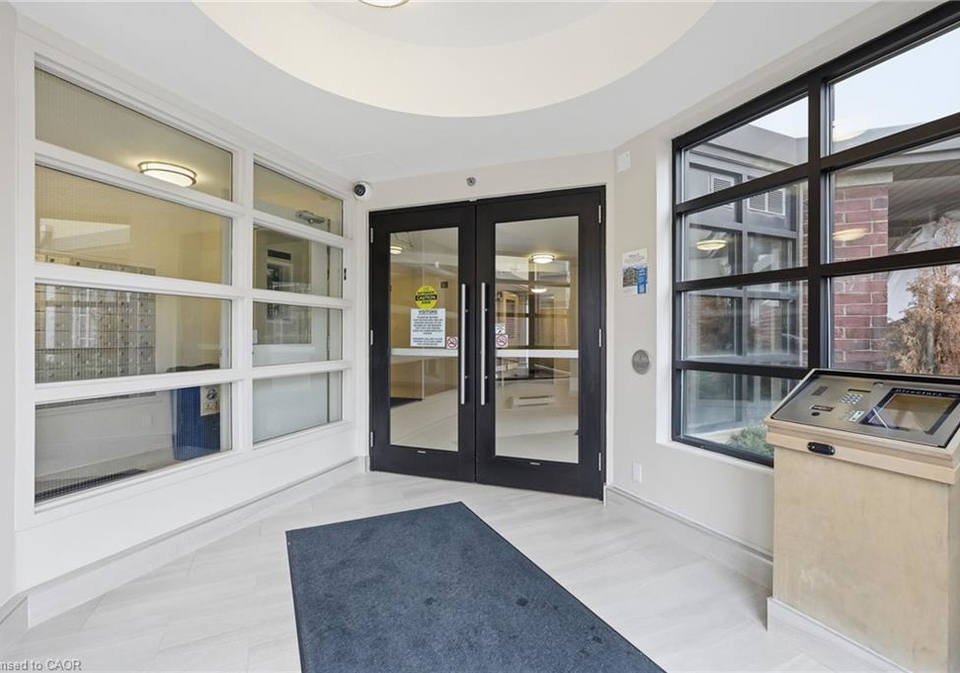 3060-rotary-way-burlington-ontario-40823964