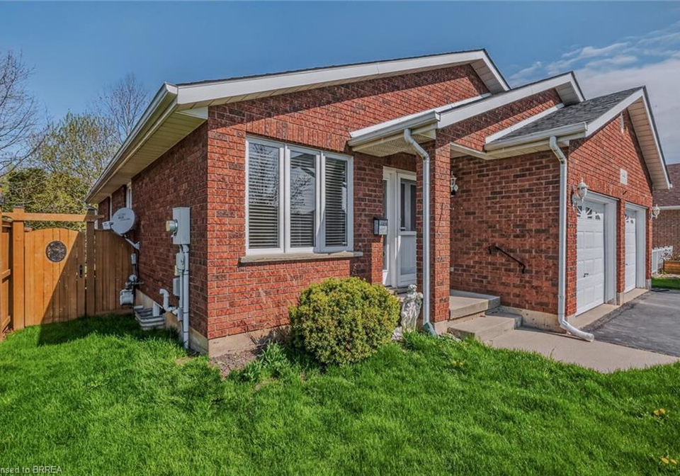 44-donegal-drive-brantford-ontario-40823969