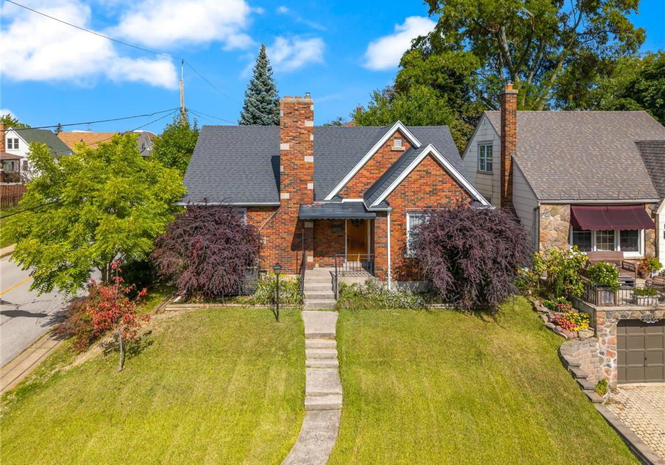 5201-valley-way-niagara-falls-ontario-40823984