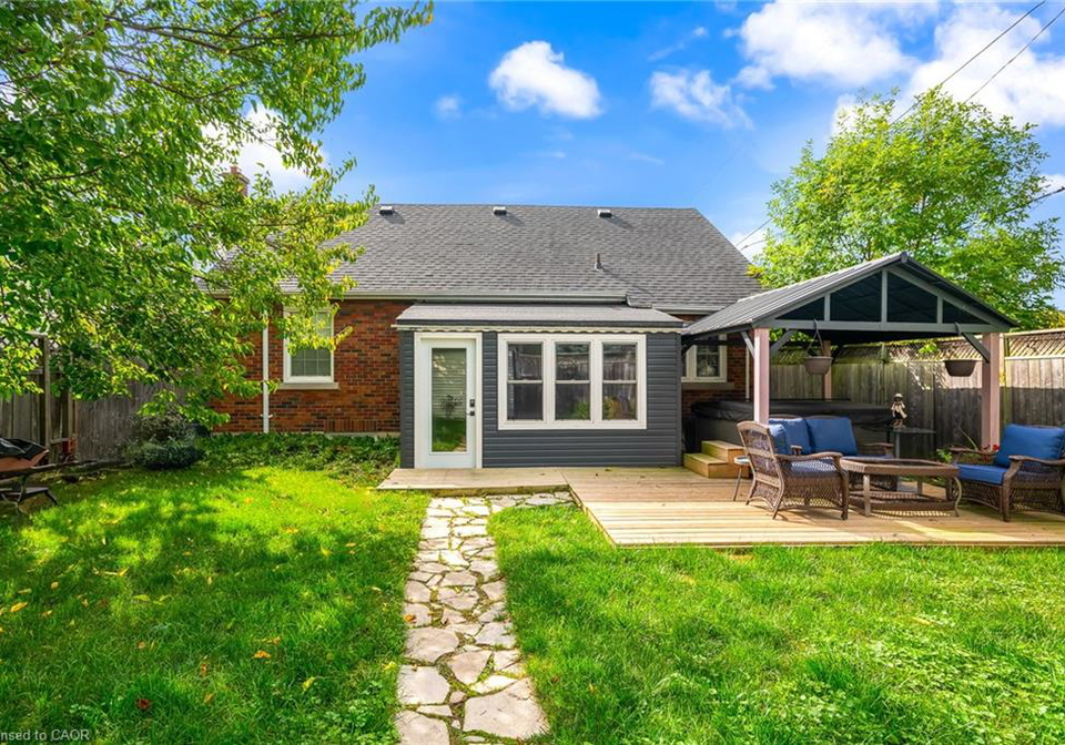 5201-valley-way-niagara-falls-ontario-40823984