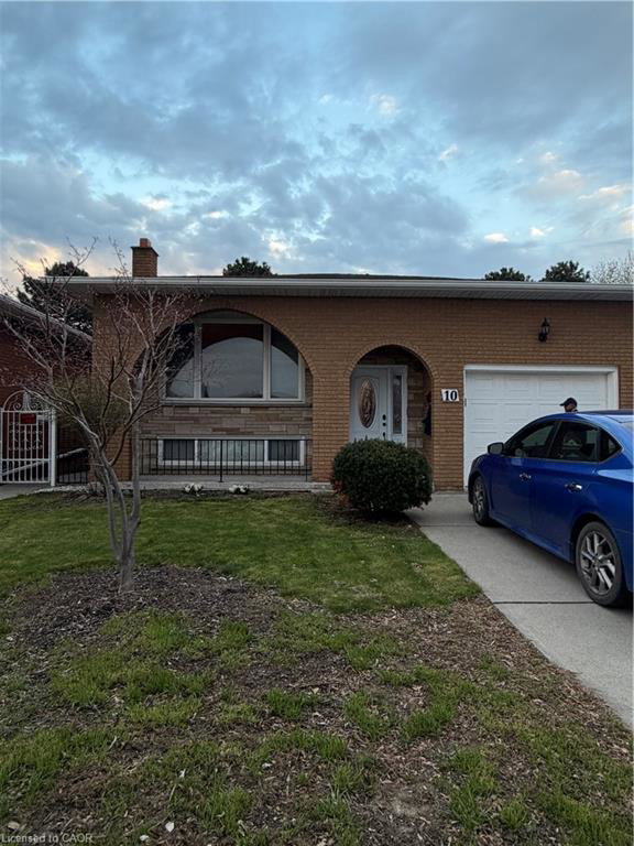 10-fairington-crescent-hamilton-ontario-40824000