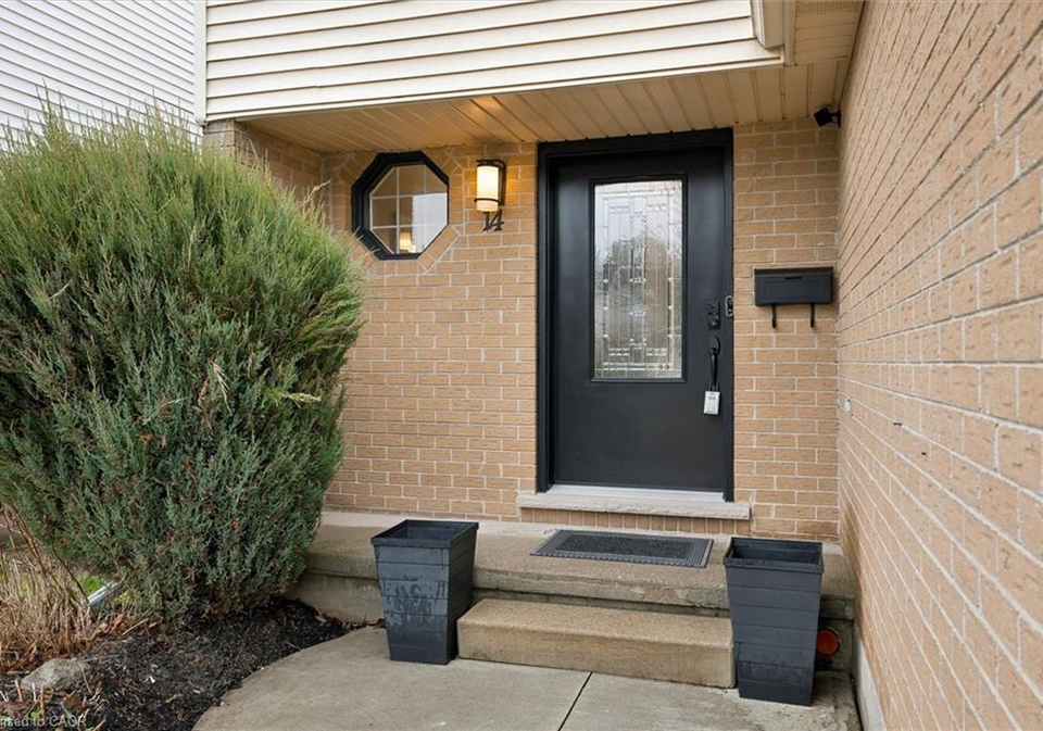 14-wycliffe-place-kitchener-ontario-40824027