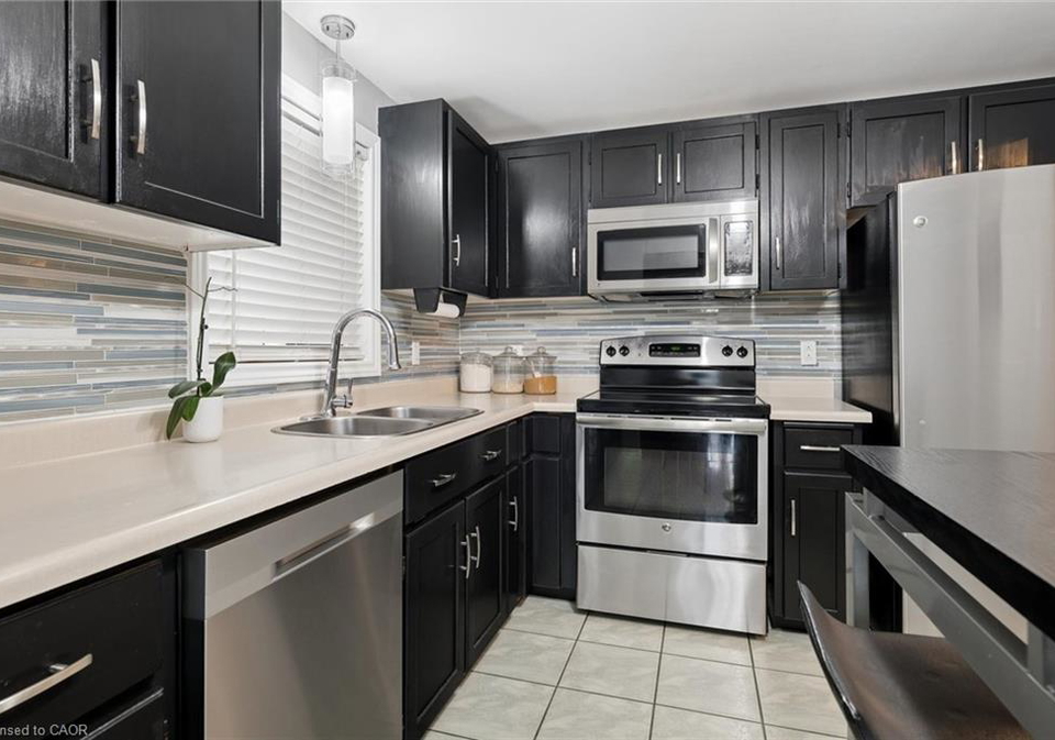 14-wycliffe-place-kitchener-ontario-40824027