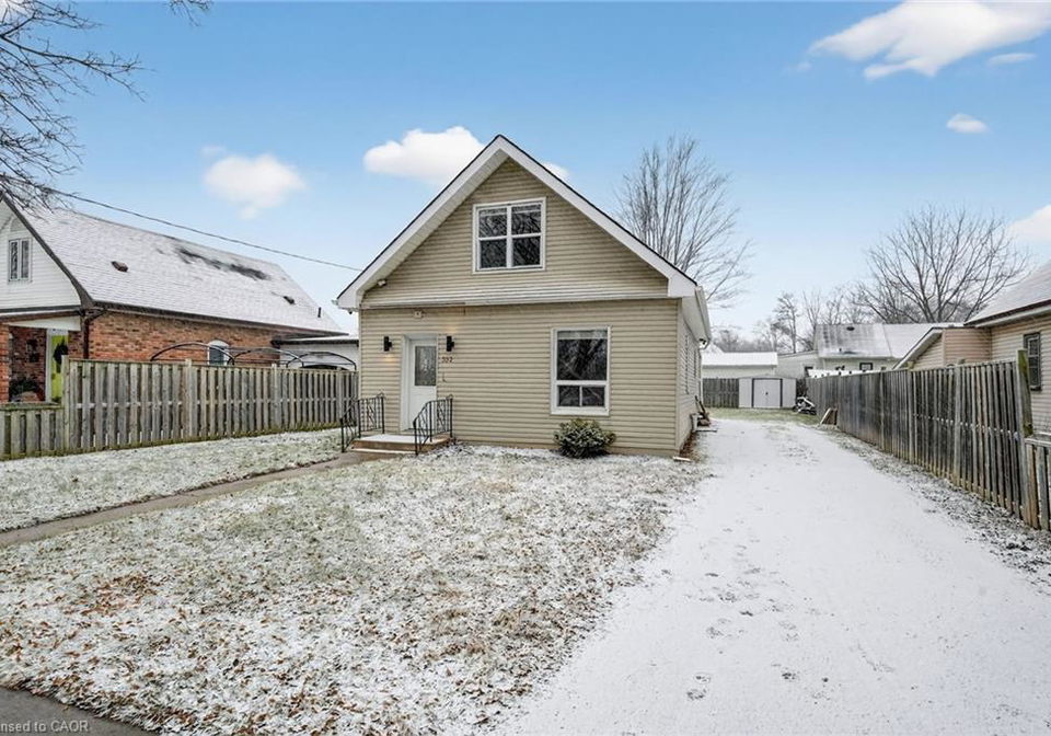332-queen-street-n-simcoe-ontario-40824046