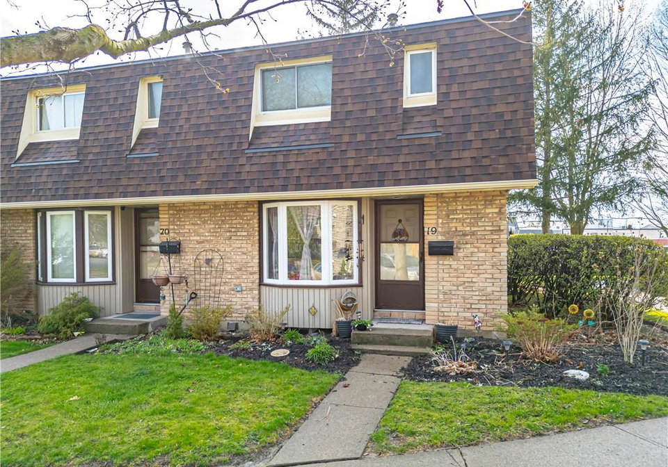 18-barry-street-st-catharines-ontario-40824059